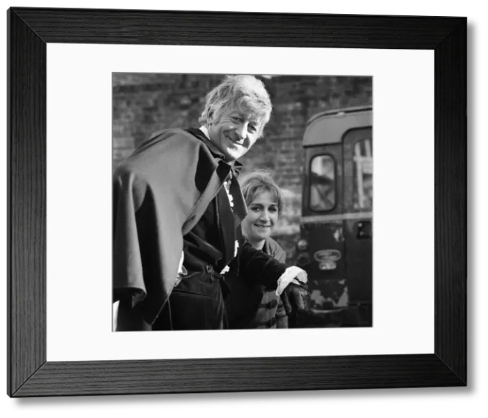 Framed Print : Jon Pertwee and Caroline John Framed Print : Jon Pertwee and Caroline John