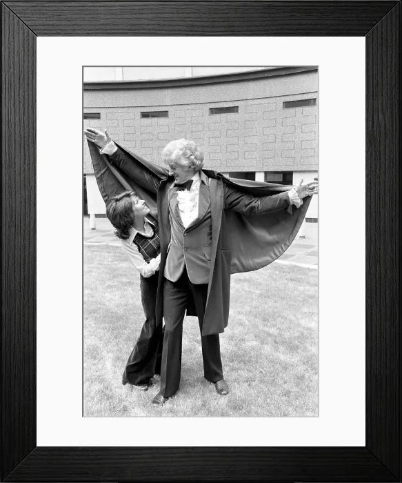 Framed Print : Elisabeth Sladen Framed Print : Elisabeth Sladen