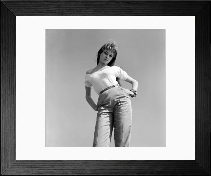 Framed Print : Brigitte Bardot Framed Print : Brigitte Bardot
