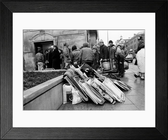 Framed Print : Jason Donovan fans queuing for tickets, 1990 Framed Print : Jason Donovan fans queuing for tickets, 1990