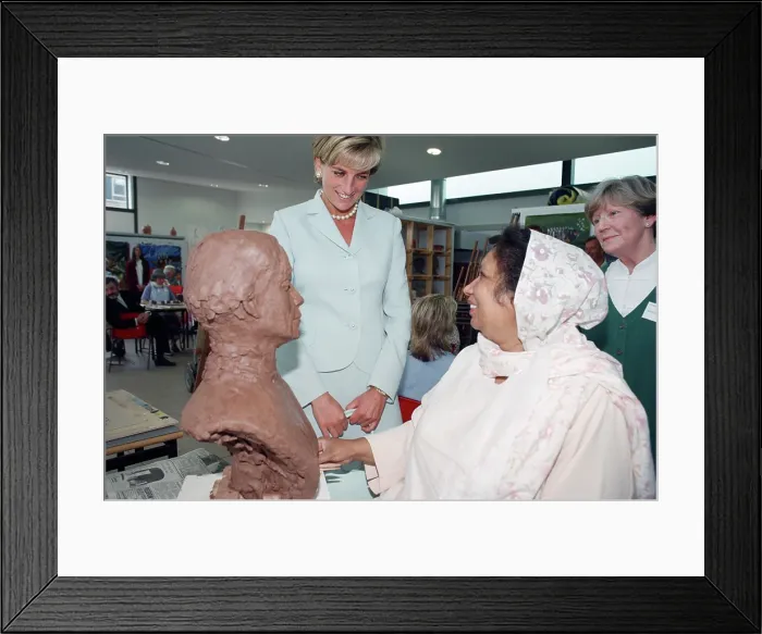 Framed Print : Princess Diana at Leicester University, May 1997 Framed Print : Princess Diana at Leicester University, May 1997