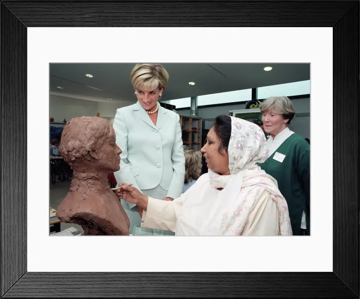 Framed Print : Princess Diana at Leicester University, May 1997
