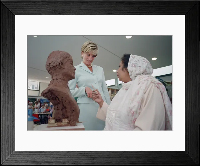 Framed Print : Princess Diana at Leicester University, May 1997