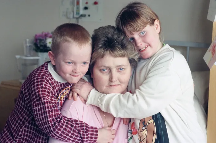 Framed Print : Bridget Dawson with her two young children Framed Print : Bridget Dawson with her two young children
