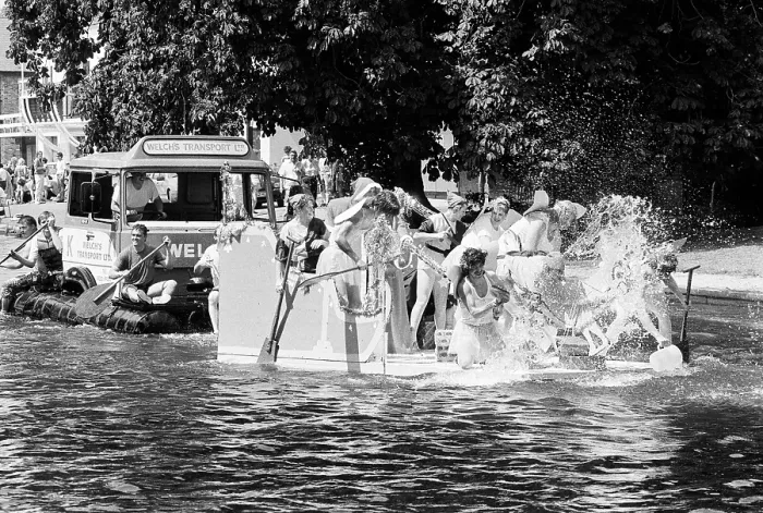 Framed Print : Cambridge Raft Race, 1991 Framed Print : Cambridge Raft Race, 1991