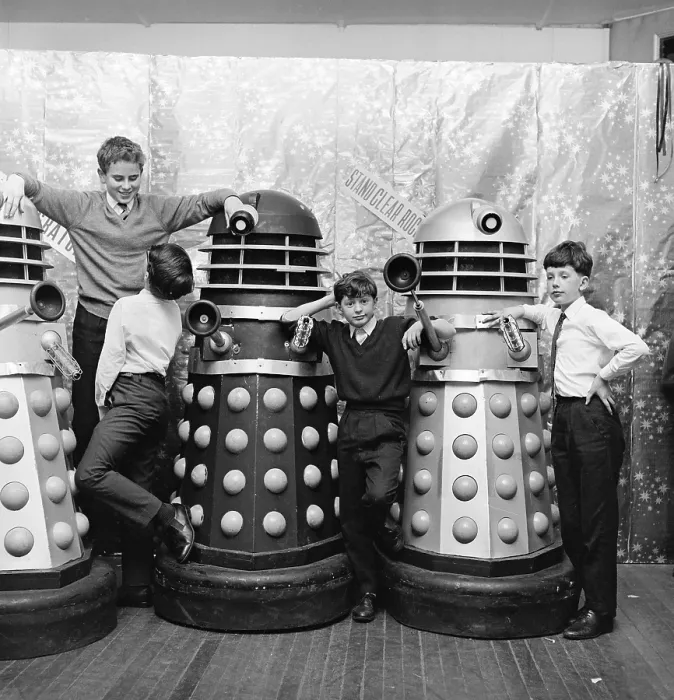 Framed Print : The Dr Who Darleks visit Woking, Surrey in 1964 Framed Print : The Dr Who Darleks visit Woking, Surrey in 1964