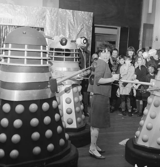 Framed Print : The Dr Who Darleks visit Woking, Surrey in 1964 Framed Print : The Dr Who Darleks visit Woking, Surrey in 1964