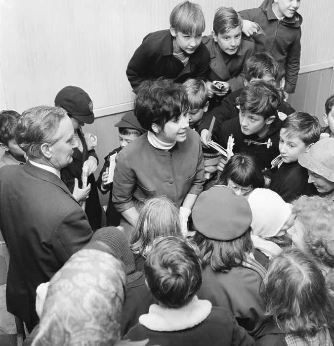 Framed Print : The Dr Who Darleks visit Woking, Surrey in 1964