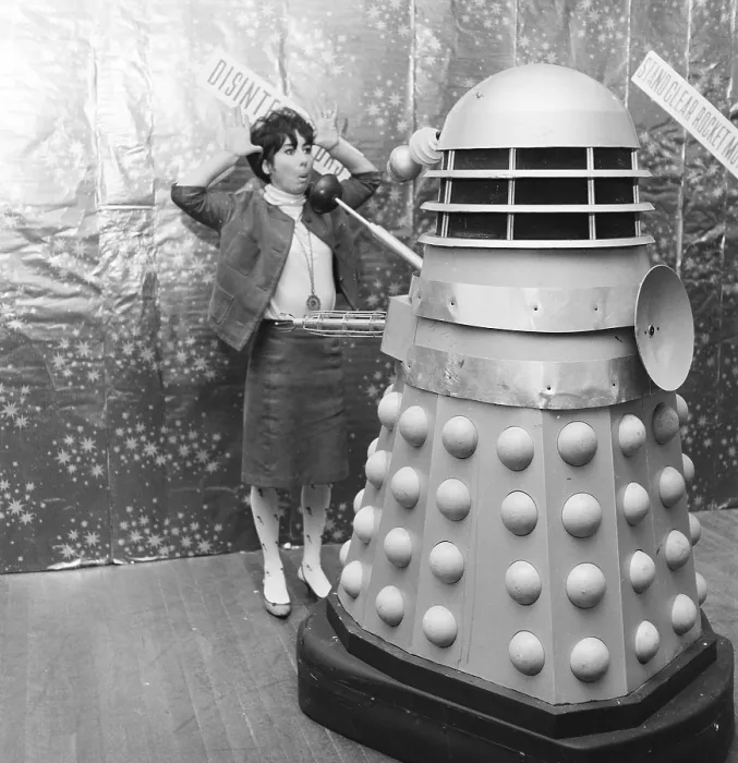 Framed Print : The Dr Who Darleks visit Woking, Surrey in 1964 Framed Print : The Dr Who Darleks visit Woking, Surrey in 1964