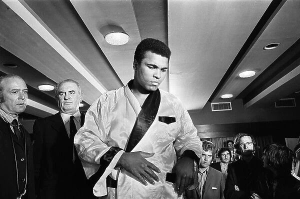 Muhammad Ali at a press conference in Dublin