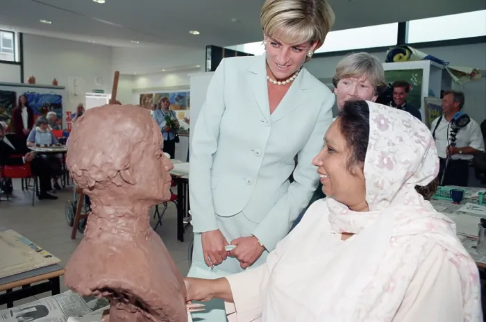 Framed Print : Princess Diana at Leicester University, May 1997