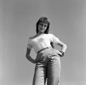 Entertainment Prints: Brigitte Bardot
