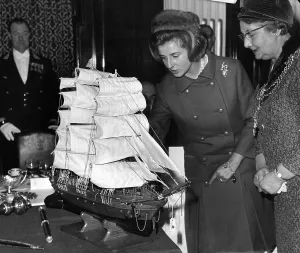1960s Prints: Princess Alexandra visits Hull